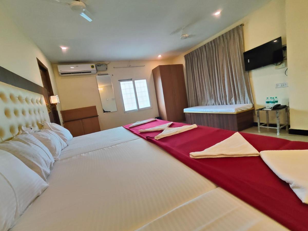 Hotel Comfort Kanchipuram Bagian luar foto